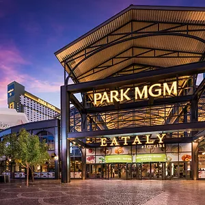 **** Курортный комплекс Park Mgm Vegas США