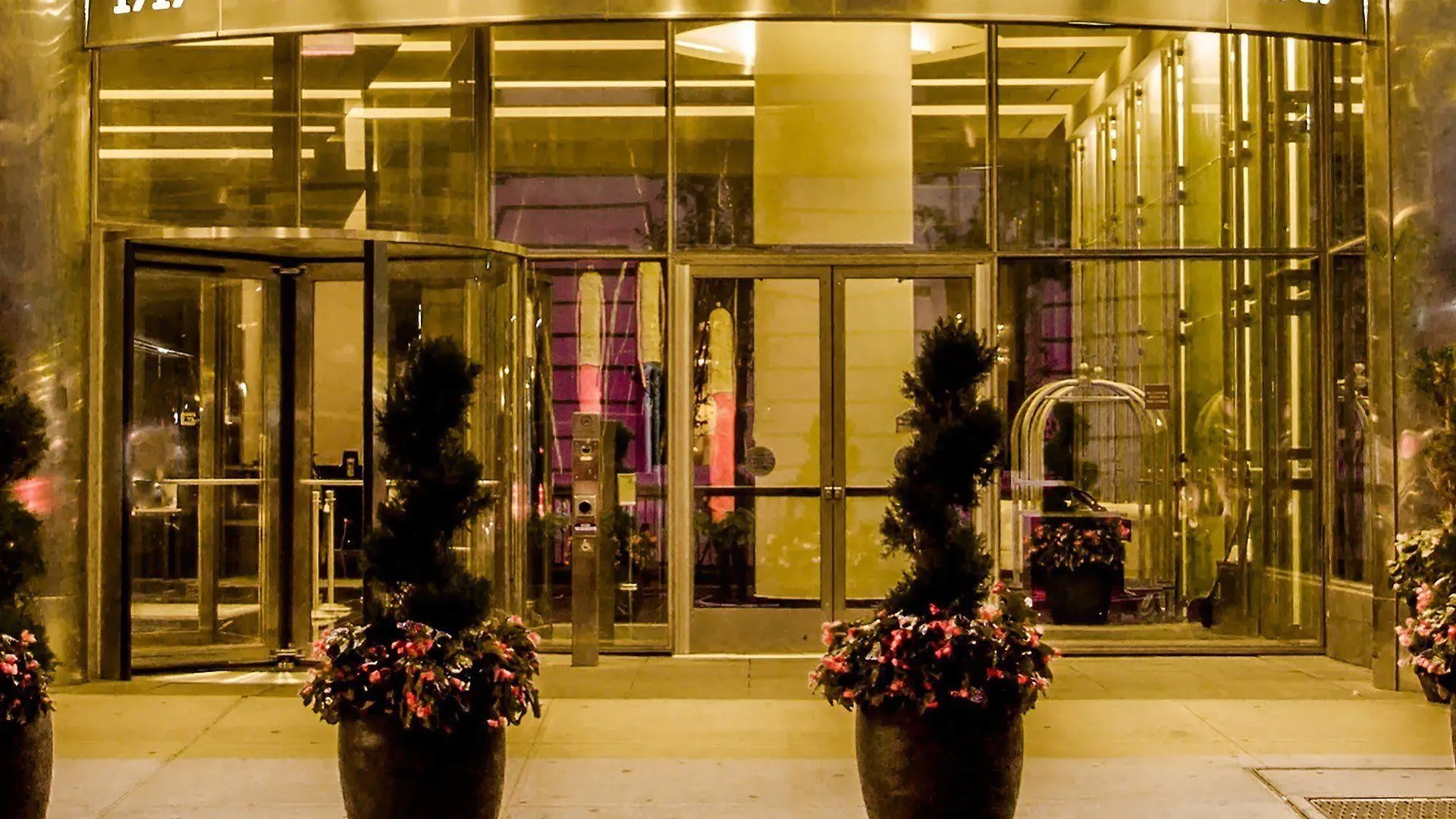 Residence Inn By Marriott New York Manhattan/Central Park Hotel